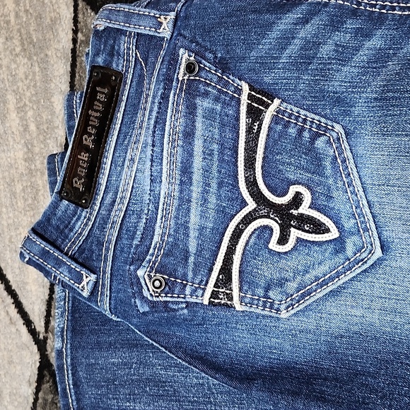 ROCK REVIVAL CHARLOTTE BLACK SEQUINS RHINESTONES EASY-FIT BOOT-LEG DENIM JEAN - Picture 2 of 16